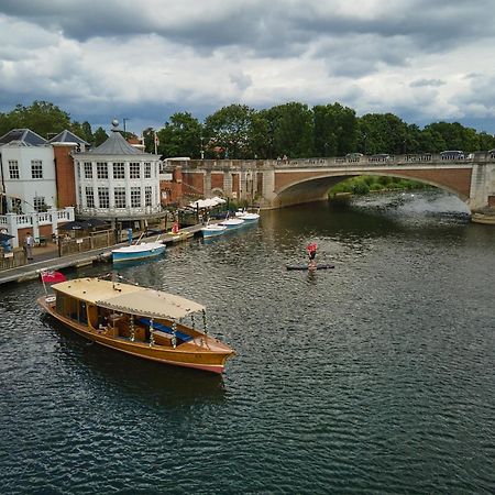 Hotel The Mitre, Hampton Court Kingston upon Thames  Exteriér fotografie The River Wey at Farnham