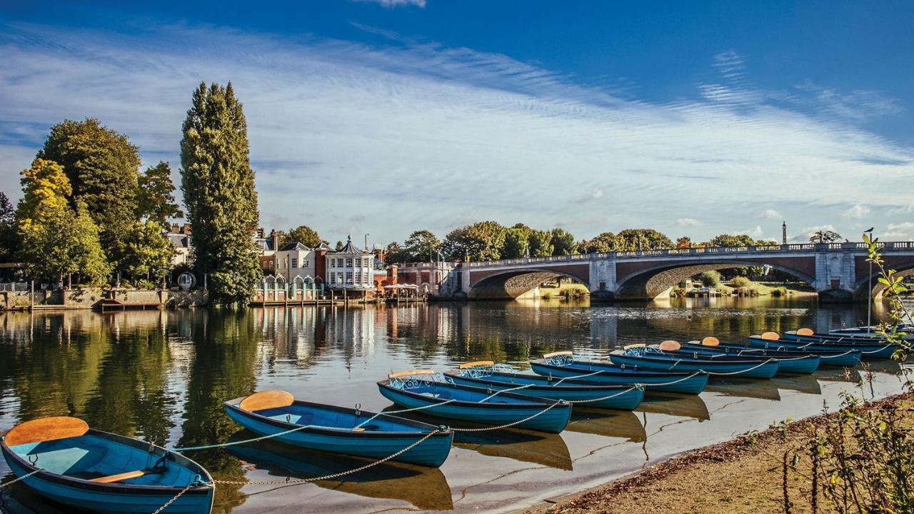 Hotel The Mitre, Hampton Court Kingston upon Thames  Exteriér fotografie The River Thames at Hampton