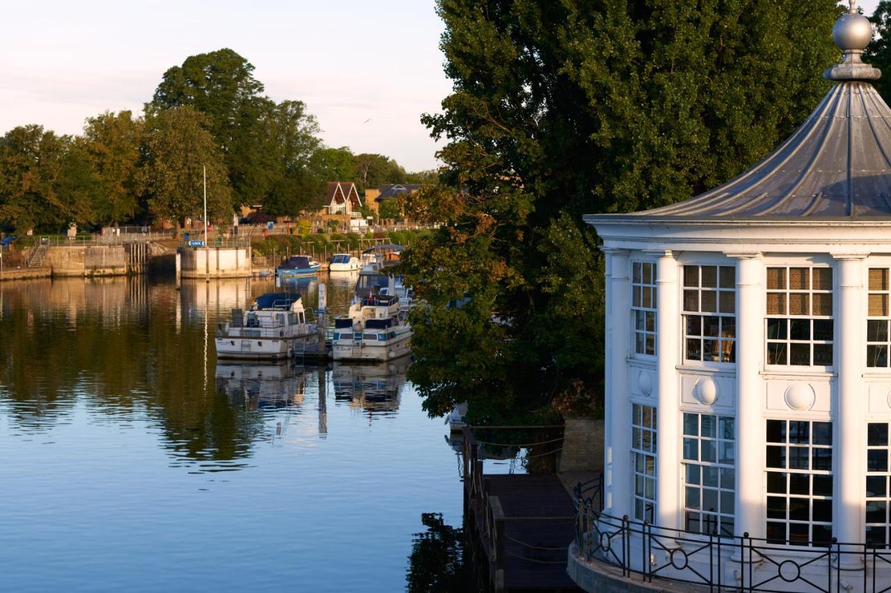 Hotel The Mitre, Hampton Court Kingston upon Thames  Exteriér fotografie The River Wey at Farnham
