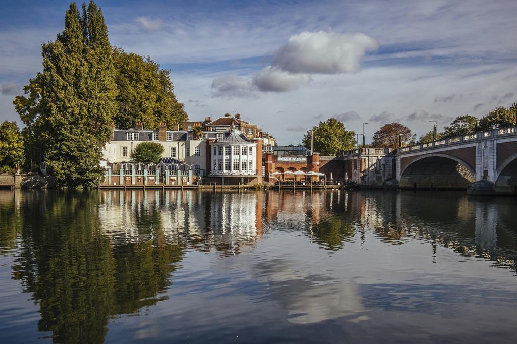 Hotel The Mitre, Hampton Court Kingston upon Thames  Exteriér fotografie The River Wey at Farnham